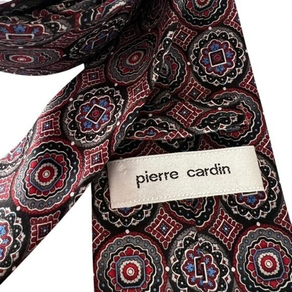 Pierre Cardin Necktie Medallion Pattern 100% Polyester Tie‎ Men's Fashion Formal